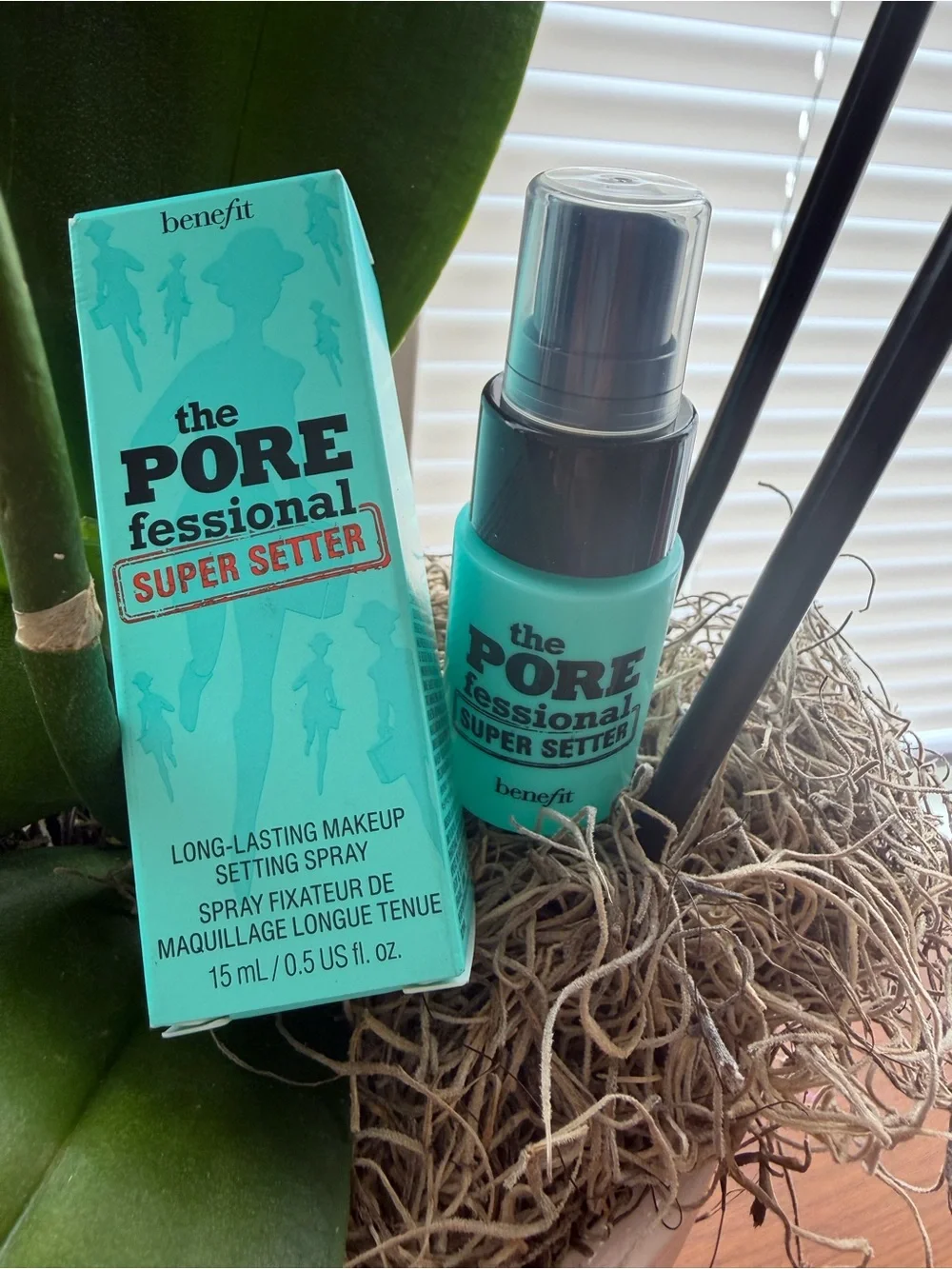 Benefit The POREfessional Super Setter Makeup Setting Spray — Turquoise